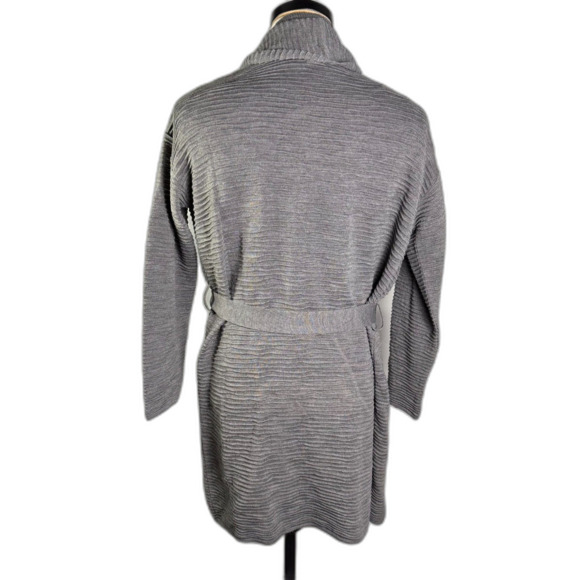 Saks Fifth Avenue NWT VINTAGE Folio Collection Merino Wool Blend Sweater Set - Picture 6 of 15